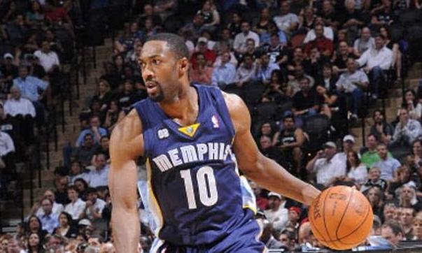 阿里纳斯历史最强球员,阿里纳斯85年老球员