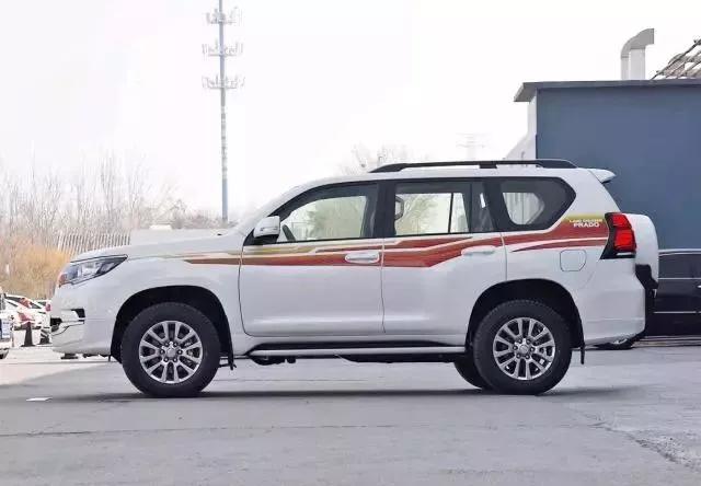 丰田霸道2023款顶配2.7排量落地价,丰田霸道2023款4000顶配落地价