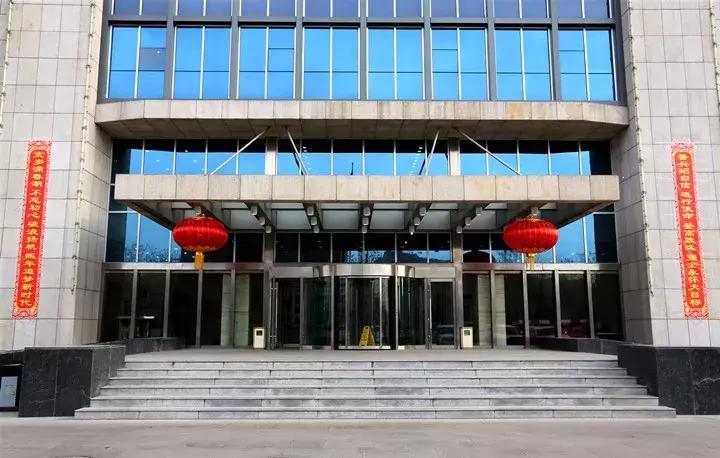 一年一度迎春节送春联活动,年越来越近又到写春联的日子