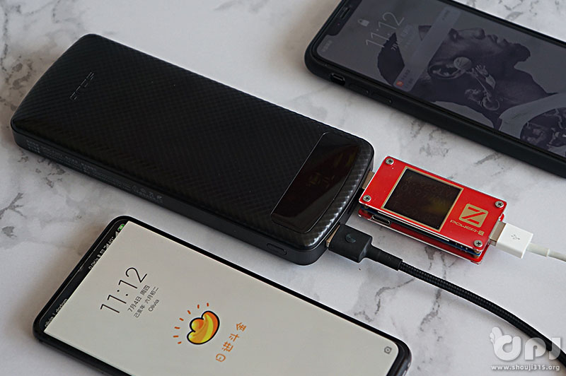 20000mah超大容量,飞毛腿f20移动电源拆解