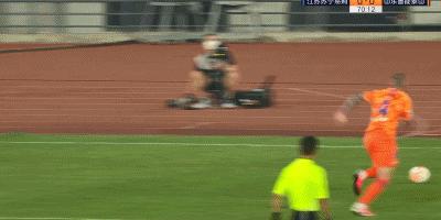 上港国安和恒大哪个好,恒大上港紧追国安鲁能落败