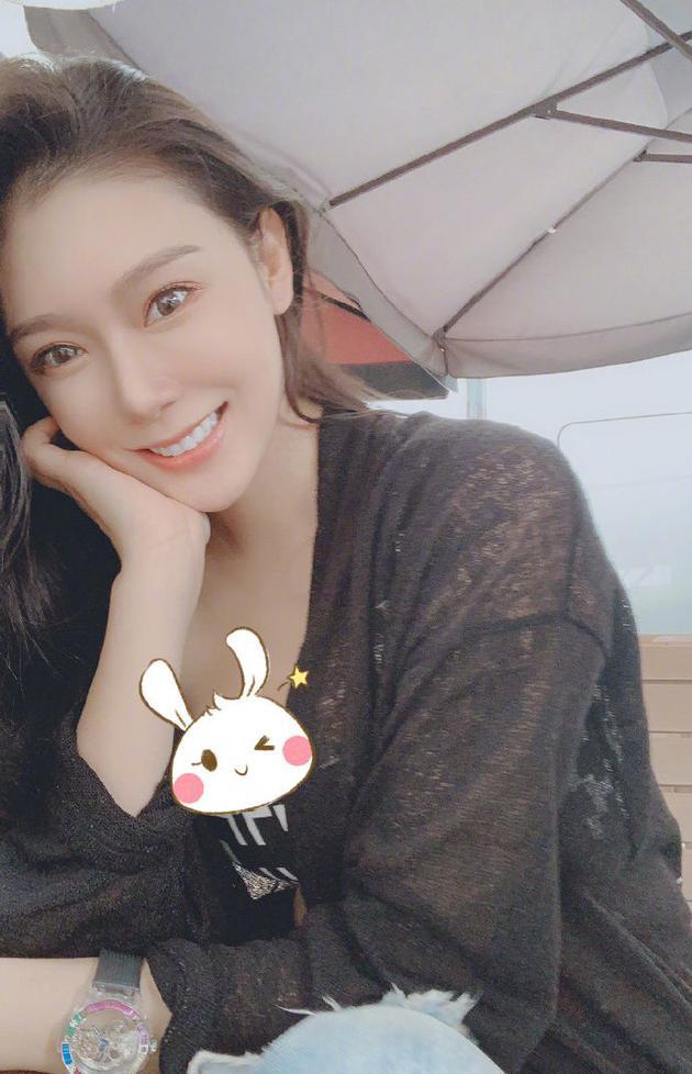 习惯性插入别人婚姻的女人，结果不会太好，夫妻间还是要守好本心