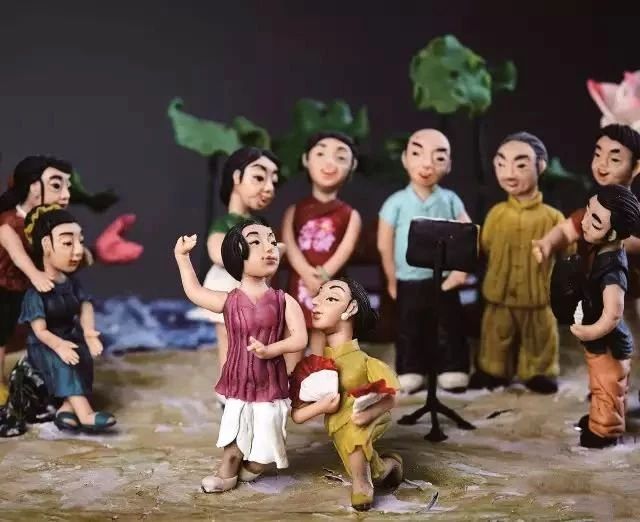 妙手能生花,感受捏出来的艺术丨吴淞面塑传承人冯秋霞采访