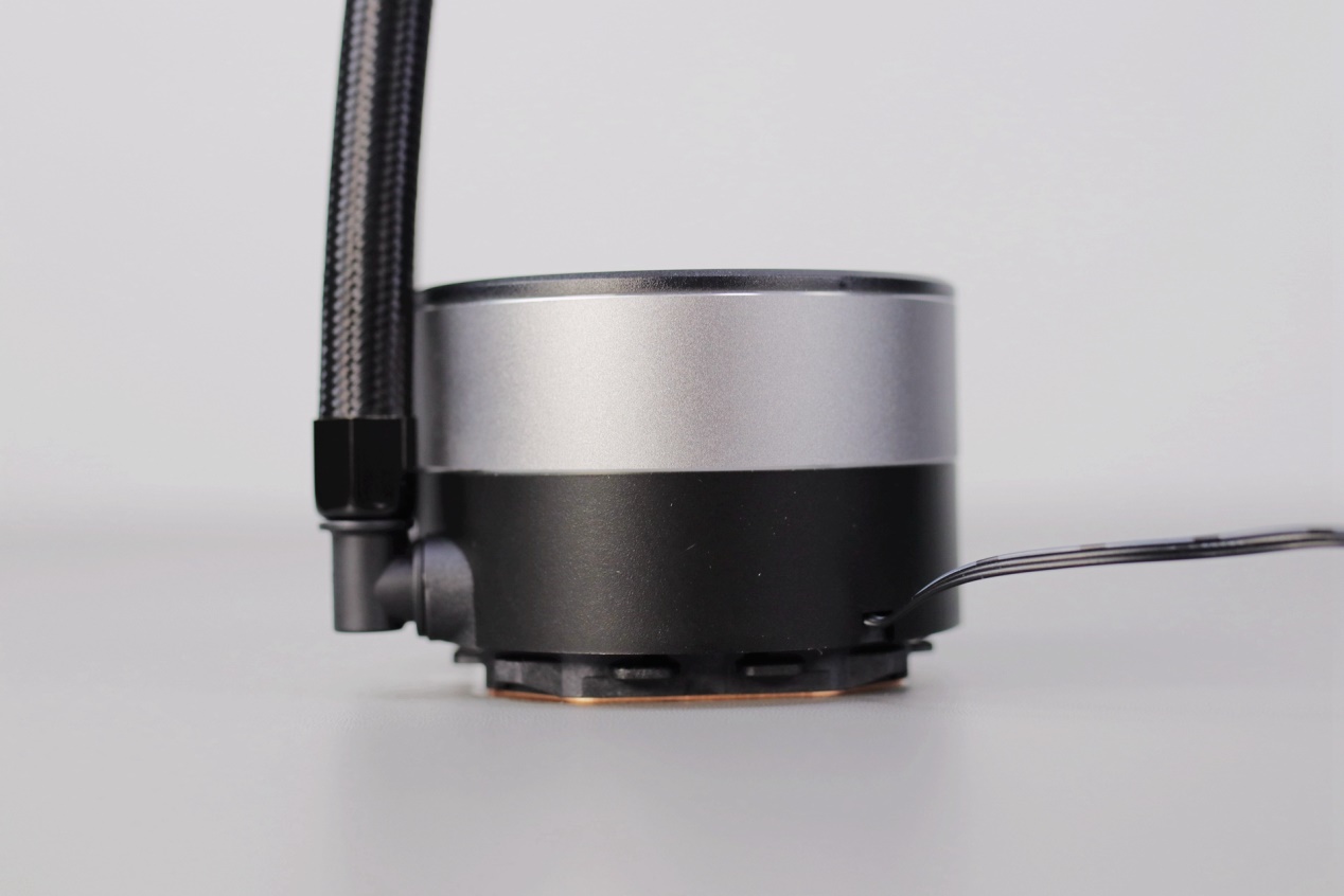 aigo360水冷散热器,稳压13600kf风冷散热器推荐