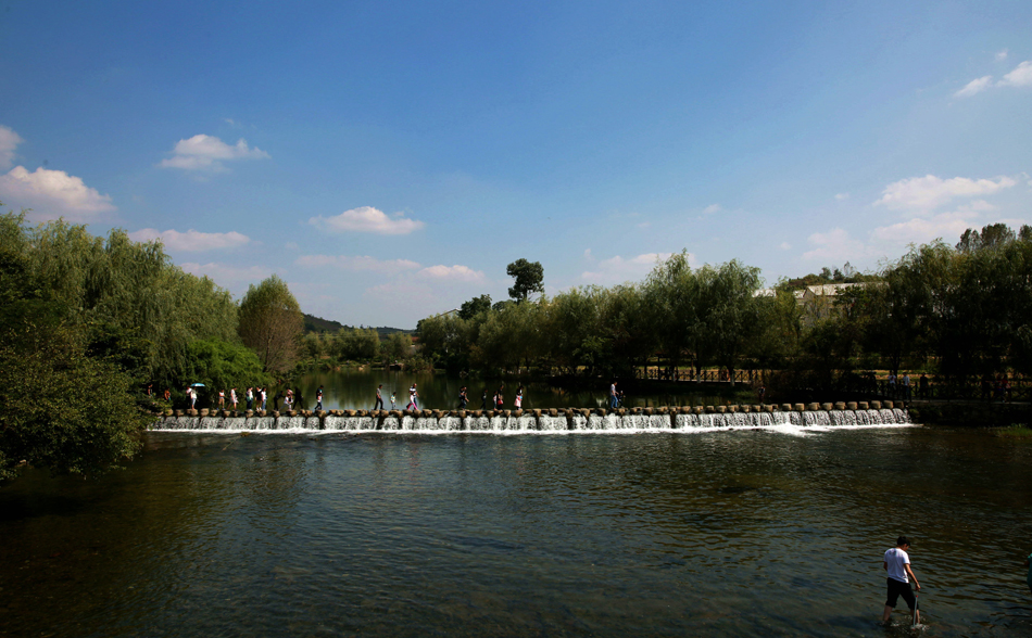 黄果树瀑布一点也不壮观,贵州黄果树瀑布大自然的鬼斧神工