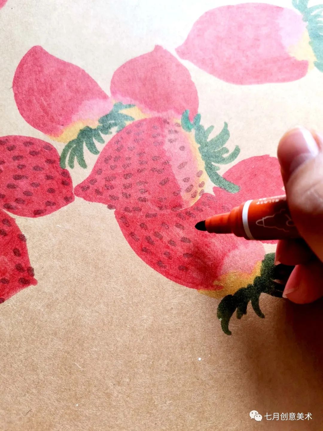 草莓自然笔记绘画,草莓幼儿园绘画