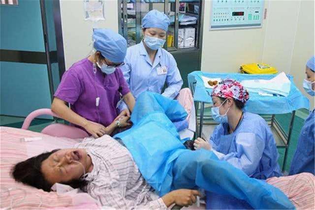 顺产开10指是多少厘米,顺产开10指到底有多大