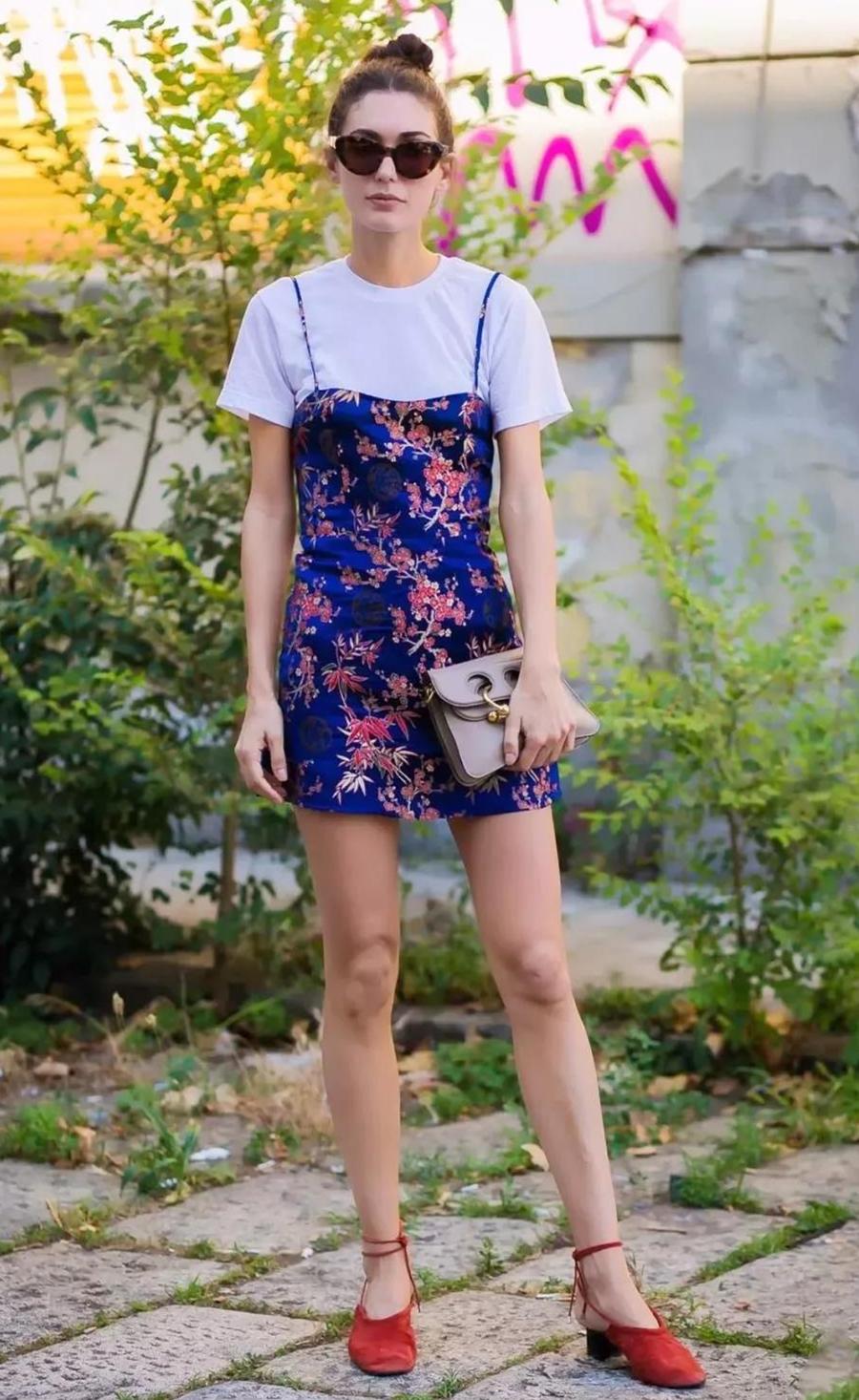 洋气上档次吊带裙时尚减龄显瘦,吊带裙女装连衣裙显瘦又减龄