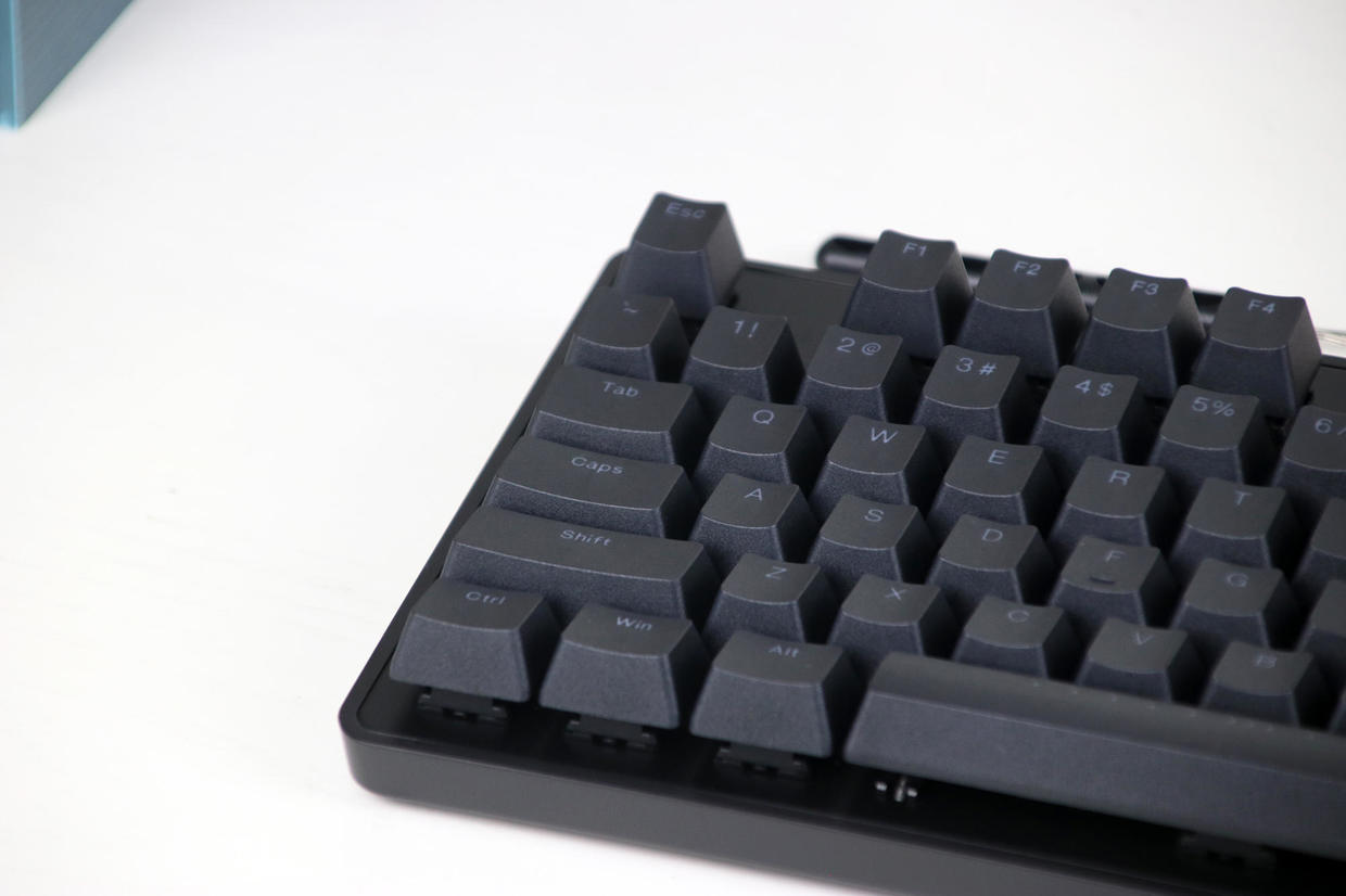 ikbcr300机械键盘红轴的声音,ikbcr300和vgnv87哪个好