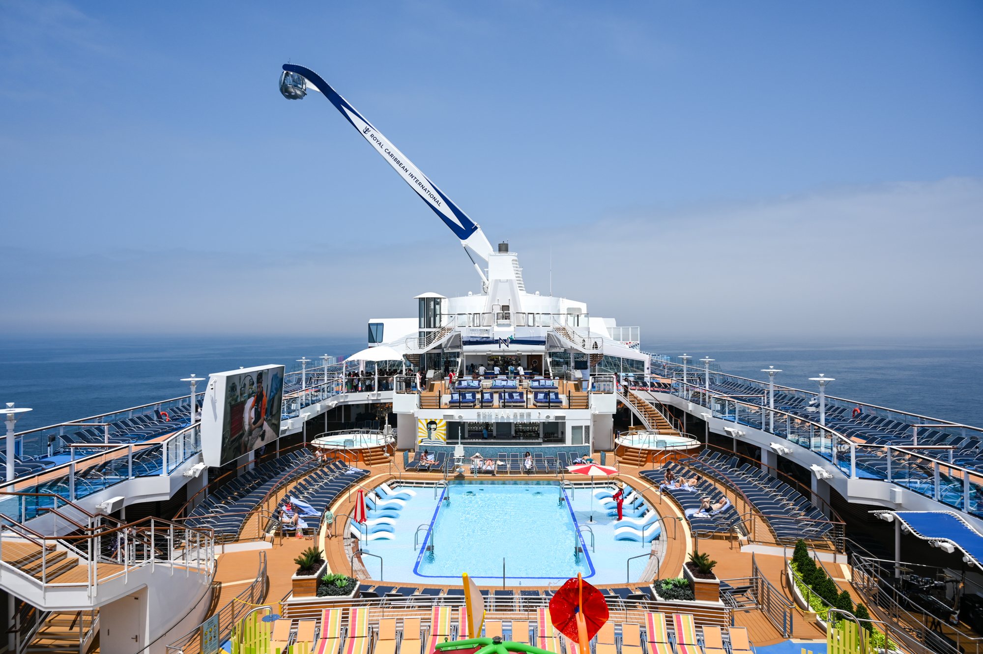 豪华游轮几月旅行比较好,乘坐豪华游轮全过程是什么感受