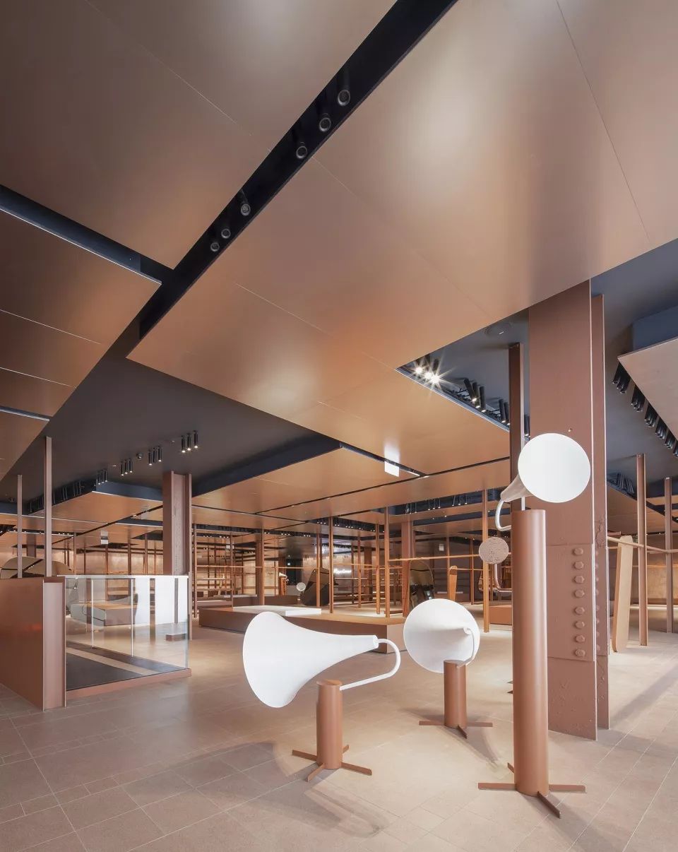 时尚品牌ur2017,ur逆势崛起的中国本土快时尚品牌