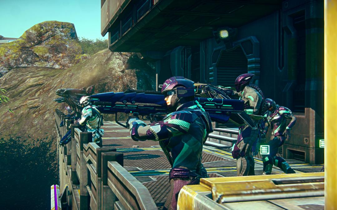 一张地图千人在线开启三方军团会战，漫山遍野都是人，G免费游戏