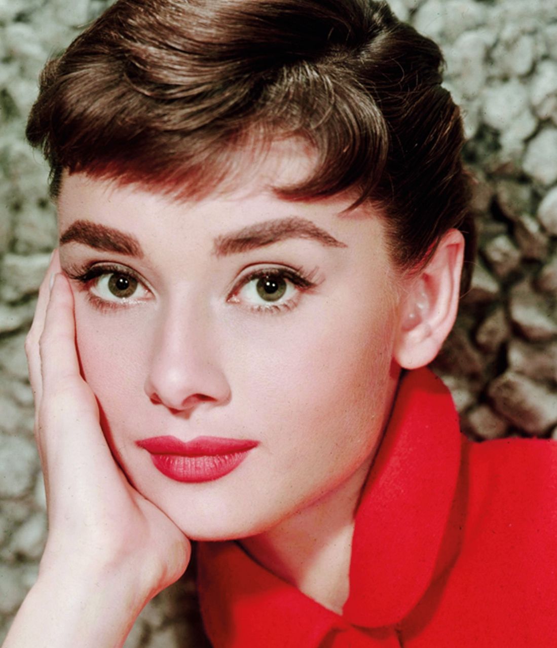 纪梵希爱赫本一辈子终身未娶,纪梵希真的爱赫本吗