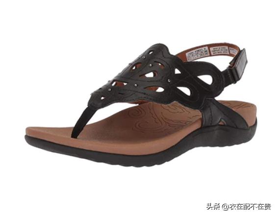 宽脚女生鞋,宽脚女适合穿什么鞋