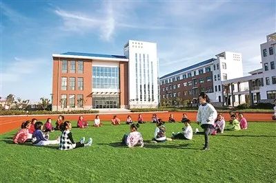 媒体|壮丽70年看山东教育：齐鲁画卷正壮阔