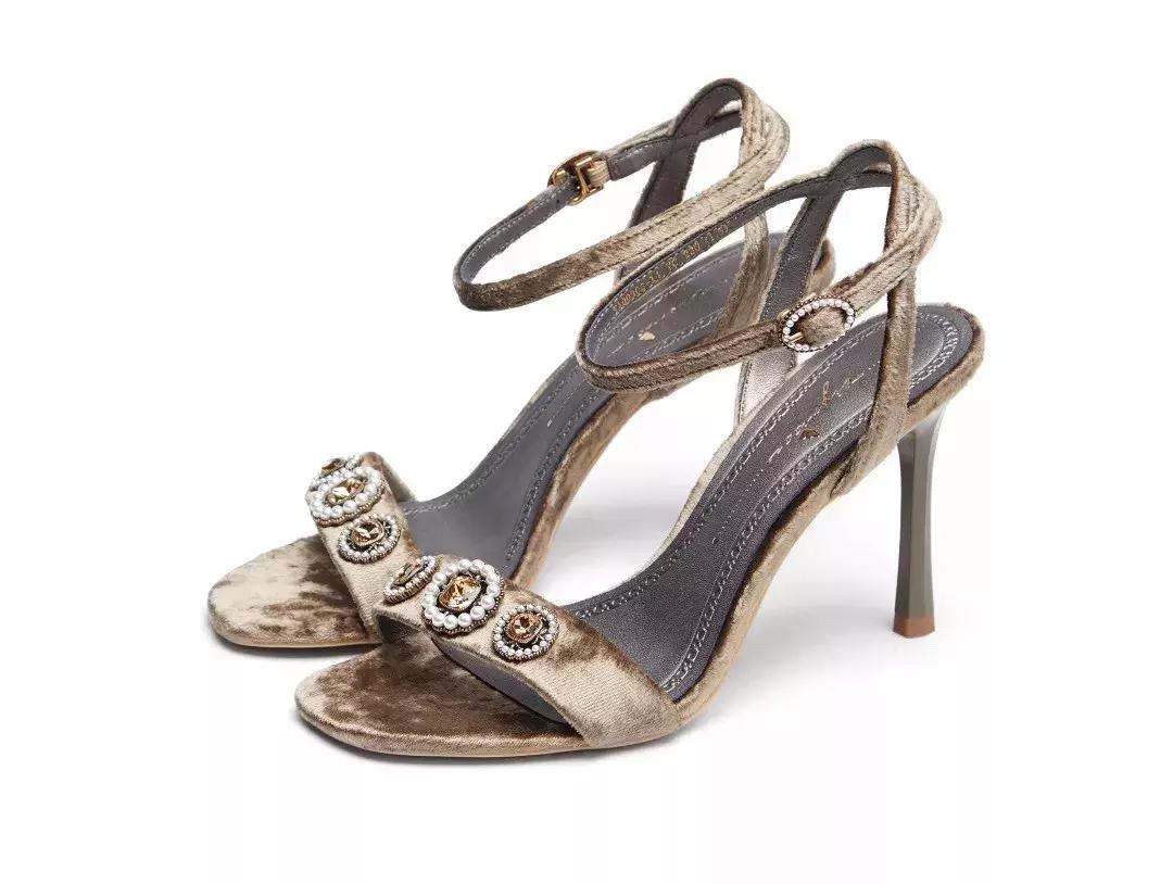 盘点十大鞋子品牌,国产鞋排行榜前十名2023