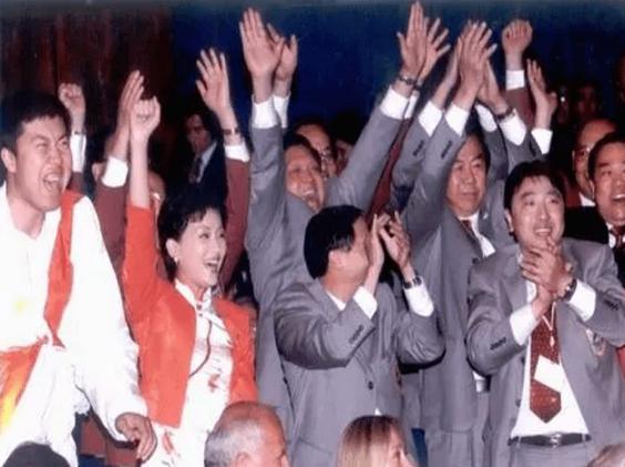 香港霍家身价多少亿,香港霍家家族