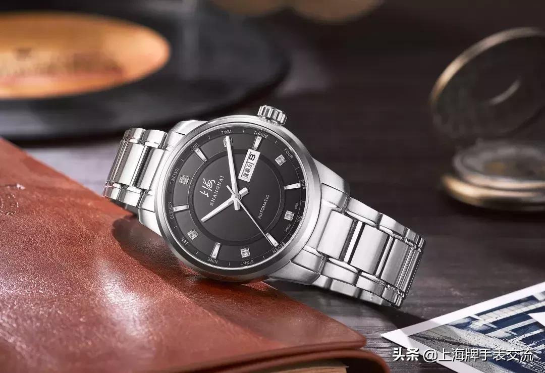 全自动机械表什么时间调日期最好,天梭机械表怎么调时间日期