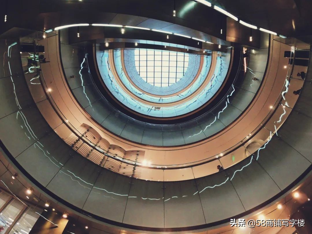 三十而已成长与蜕变,三十而已时代店铺