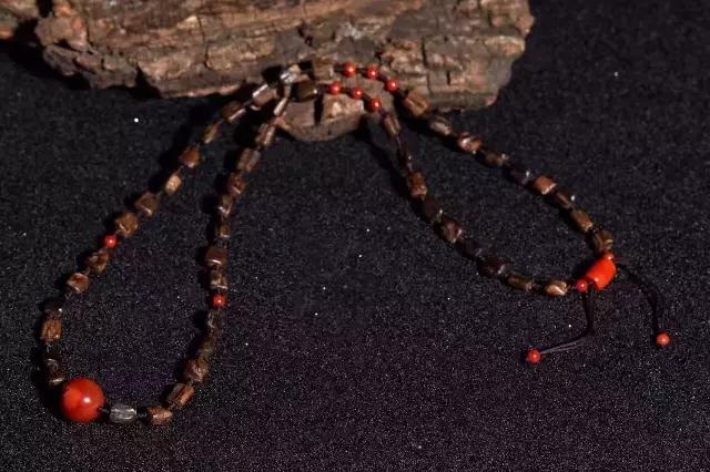 属相猪不能戴檀木手串吗,什么属相不能戴紫金鼠手串