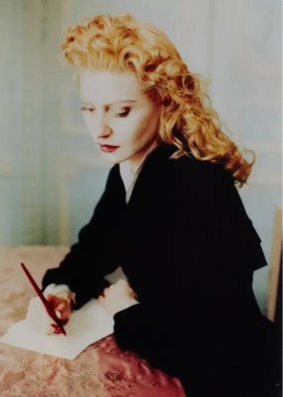 怀念海蒂,那个为女性探寻*福性**的边界却惨遭流放的女人⋯⋯