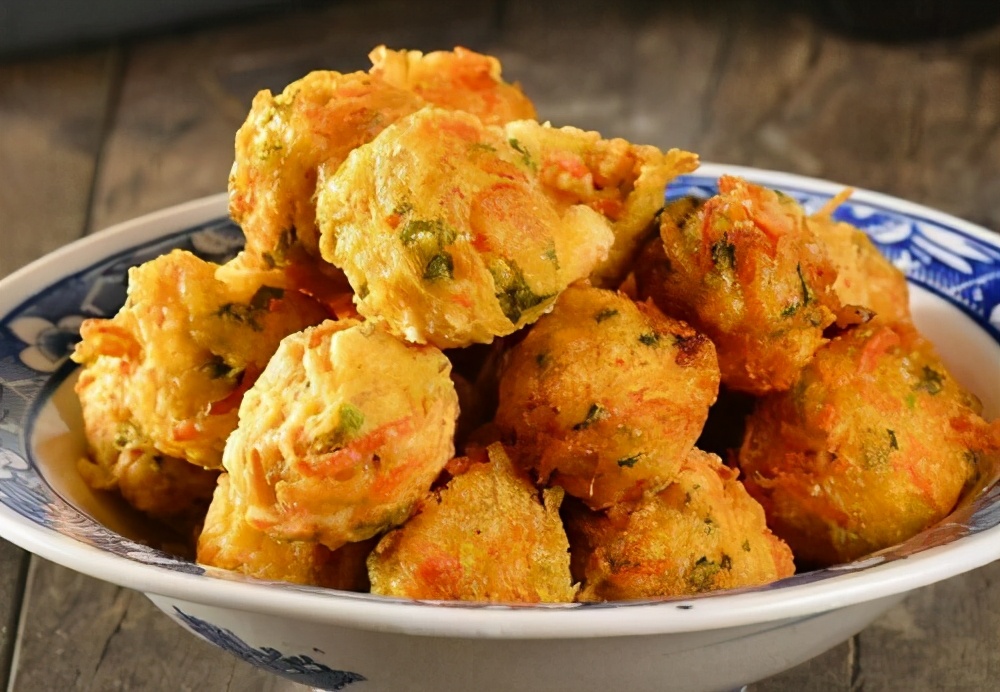 怎样炸牛肉丸子酥脆不回软,萝卜丝丸子怎么炸脆不回软