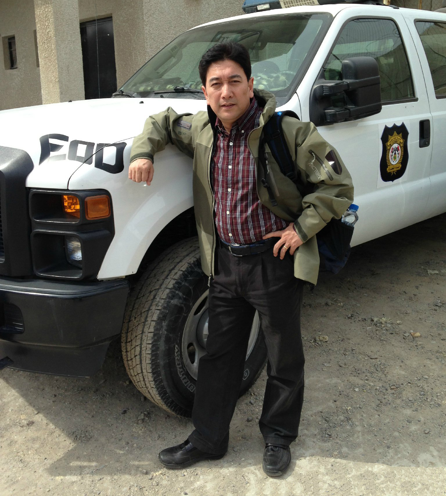 水均益赡养单身残疾大哥，催人泪下手足情