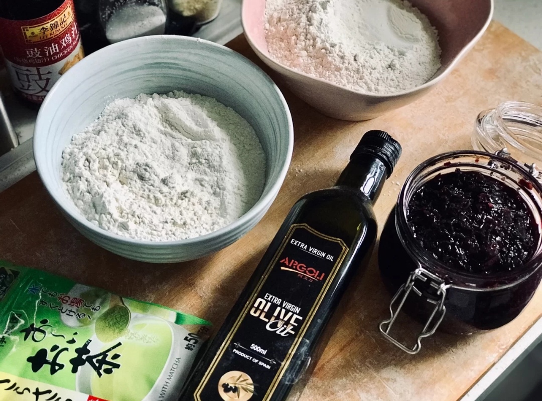 云南玫瑰鲜花饼的软酥皮怎么制作,玫瑰鲜花饼酥香软糯