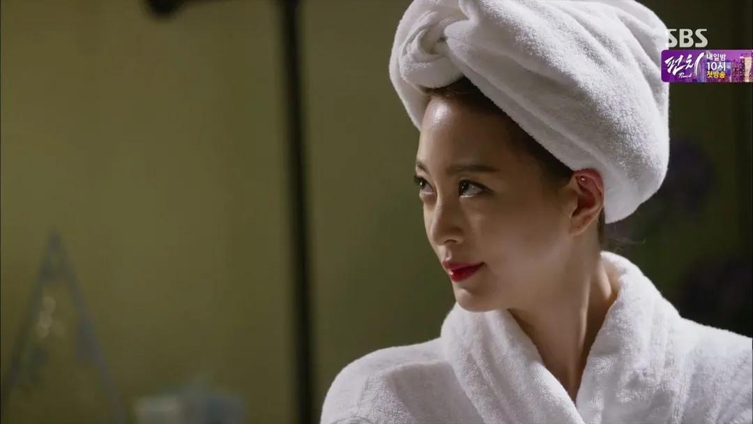 郭美美的劳斯莱斯,郭美美提豪车