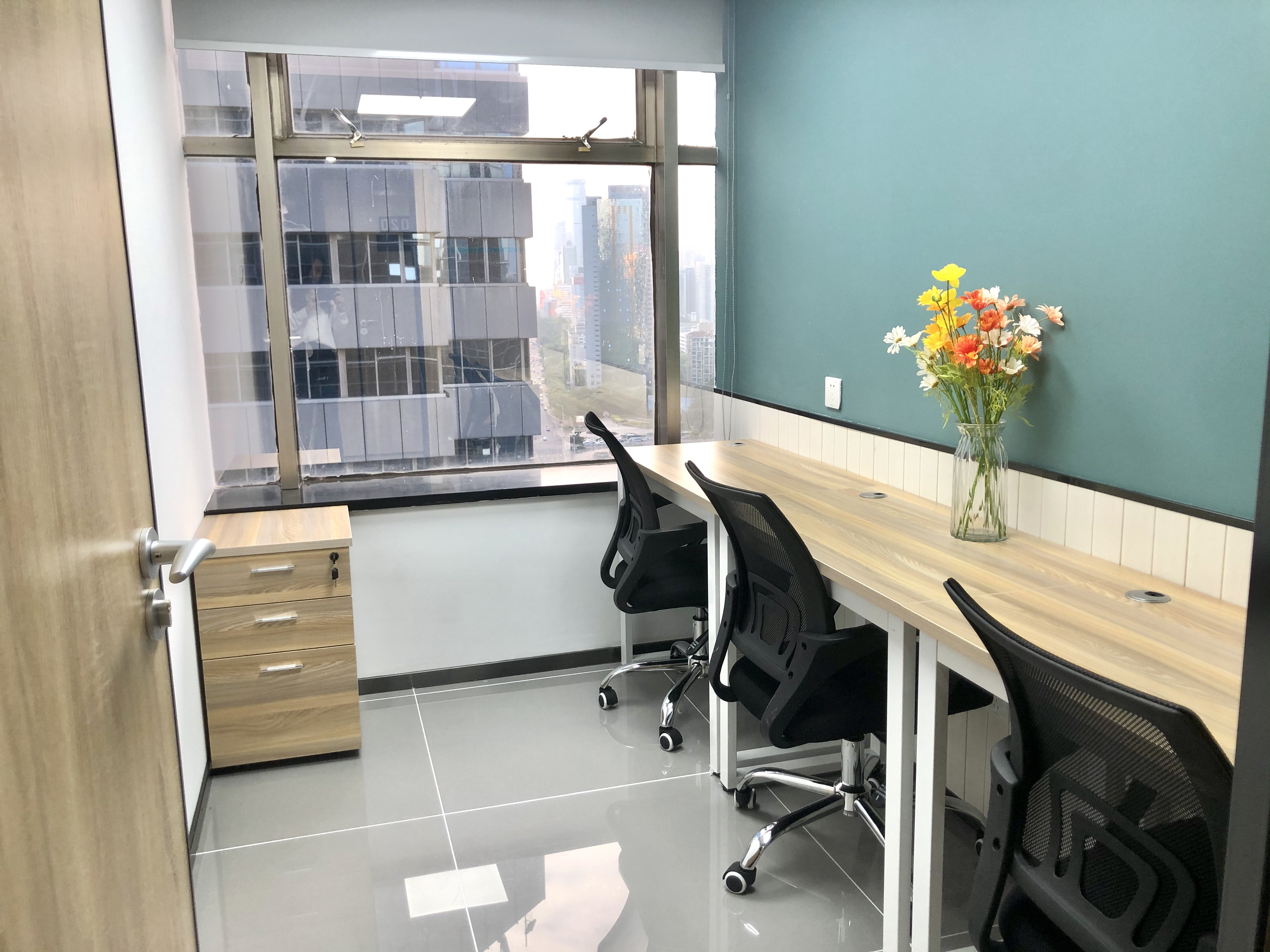 深圳罗湖1200套住房出租,罗湖国贸2千元租精装大单间