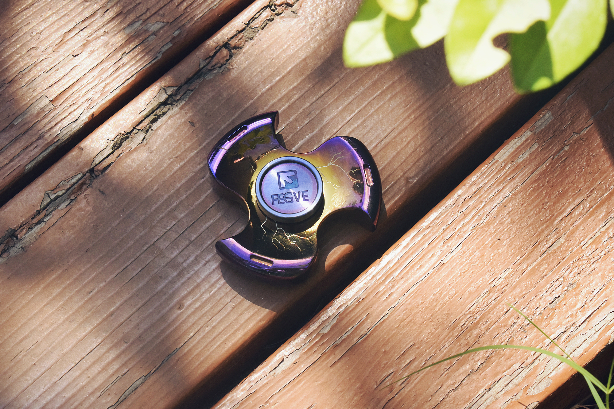 赏心悦目，转到停不下来！——斐戈FEGVE“胖三叶”指尖陀螺赏评