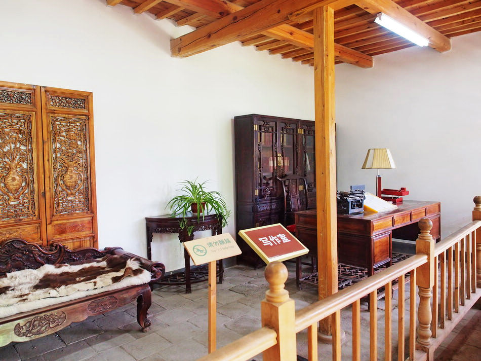 跟着星爷和老谋子的电影，去逛这座大名鼎鼎的西北影视城堡