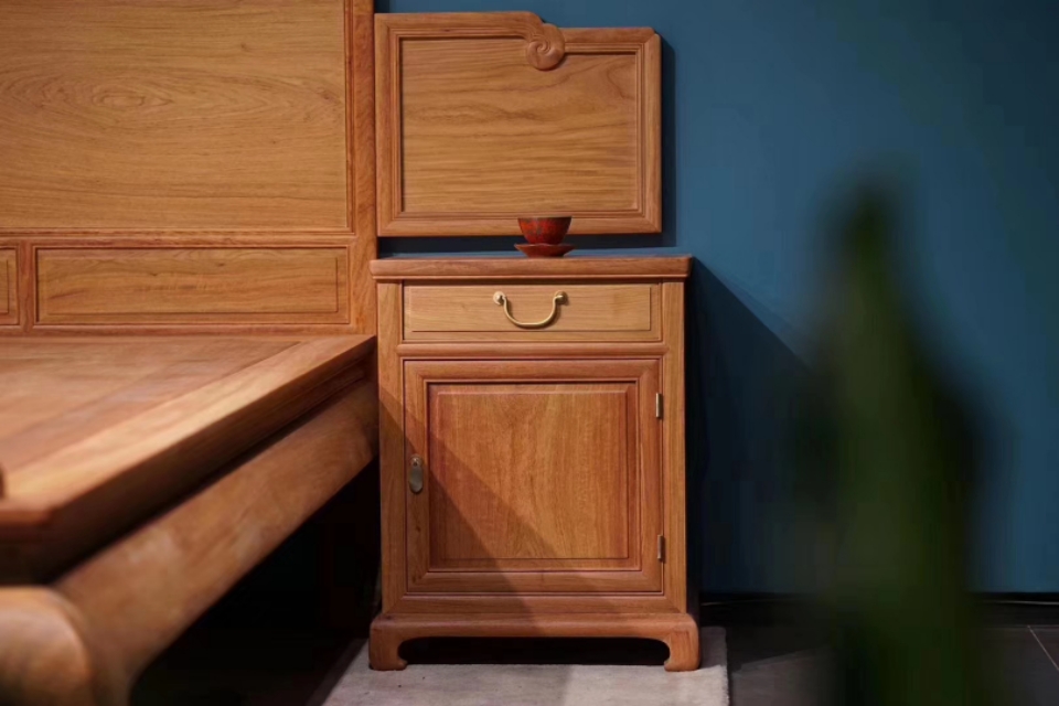 缅甸花梨素面大床,缅甸花梨大床介绍