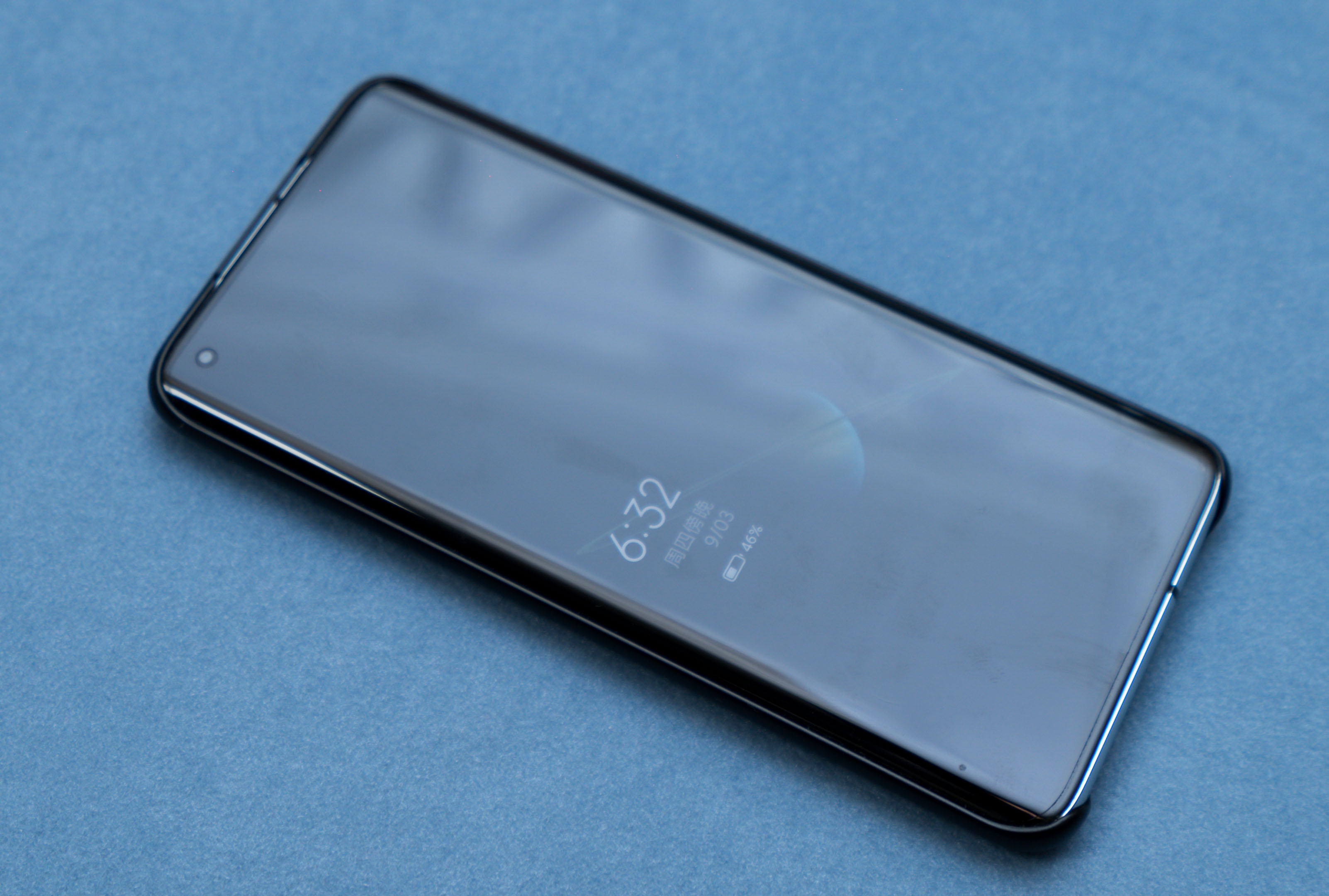 自己贴手机钢化贴膜的方法,钢化玻璃手机贴膜教程