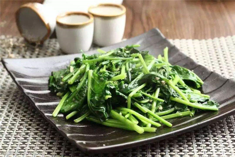 隔夜菜会产生什么毒素,这3类隔夜菜自带毒素