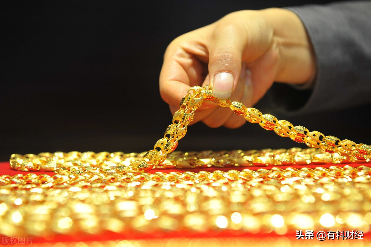 今日金价对比8月6日黄金价格,今日金价5月13日黄金价格