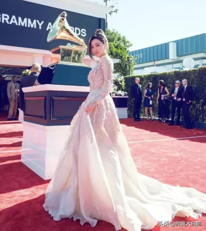 错爱15年终甩渣男，让王思聪都疯狂打call！