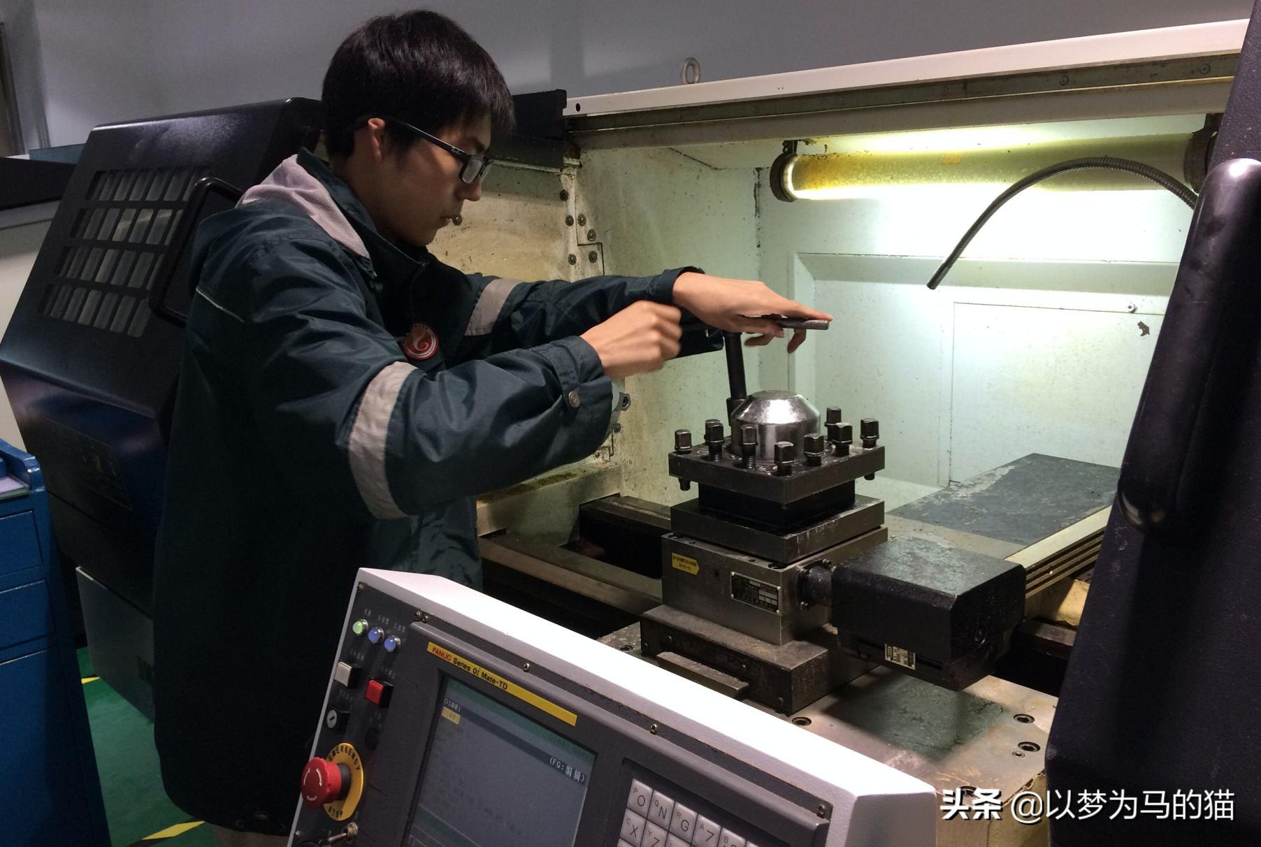 保险专业就业前景好的二本大学,近几年就业率高的专业