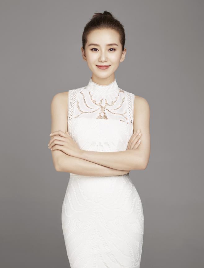 颧骨两边不对称也可以长得好看吗,颧骨突出对五官的要求更高