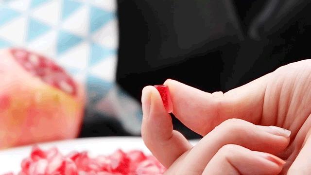 突尼斯软籽石榴真的是很甜很甜,突尼斯软籽石榴口感细腻好吃到爆