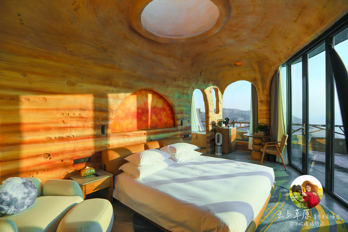 安吉云上草原滑雪场里的酒店,安吉云上草原滑雪场高级雪道索道