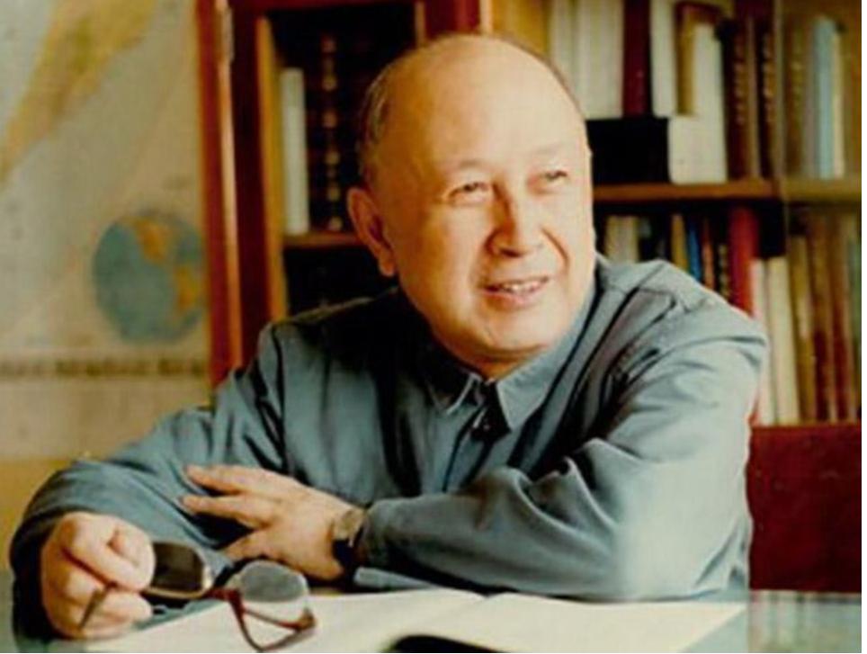 钱学森夫人蒋英比钱学森小多少,钱学森纪录片中钱学森与蒋英谈话