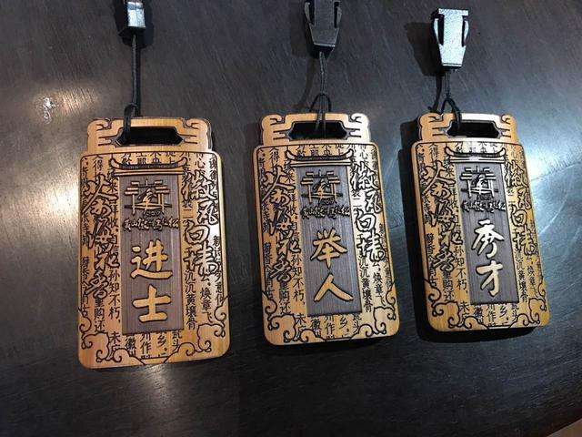 火葬场门前对联下联,火葬场下联