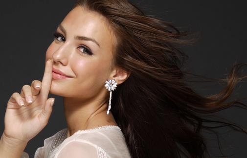 护发素和发膜有区别吗,护发素和发膜冲突吗