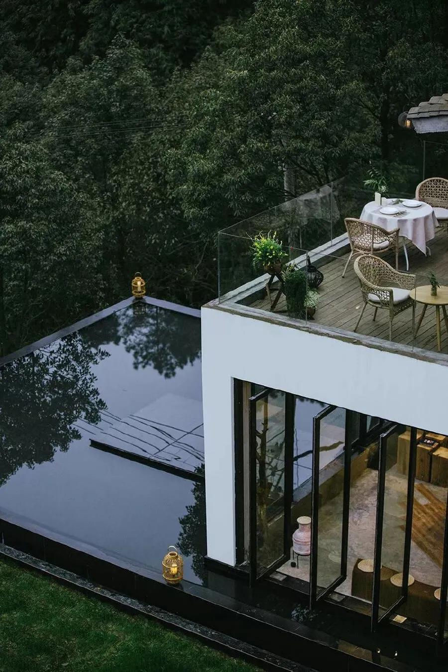 吹过「民宿」的晚风，许你一场野奢山村的美梦