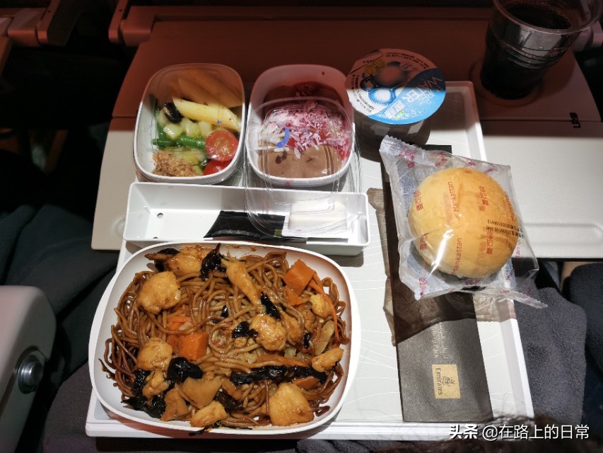 体验阿联酋头等舱,体验土豪飞机