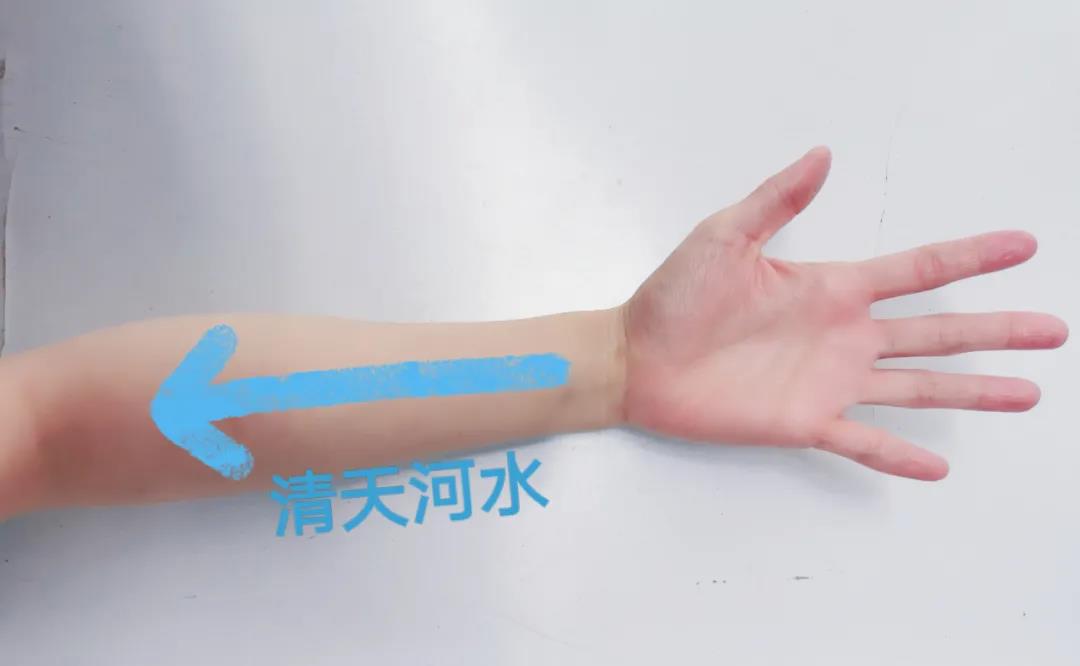 鼻炎会鼻塞流眼泪吗,鼻塞鼻痒流眼泪是感冒还是鼻炎