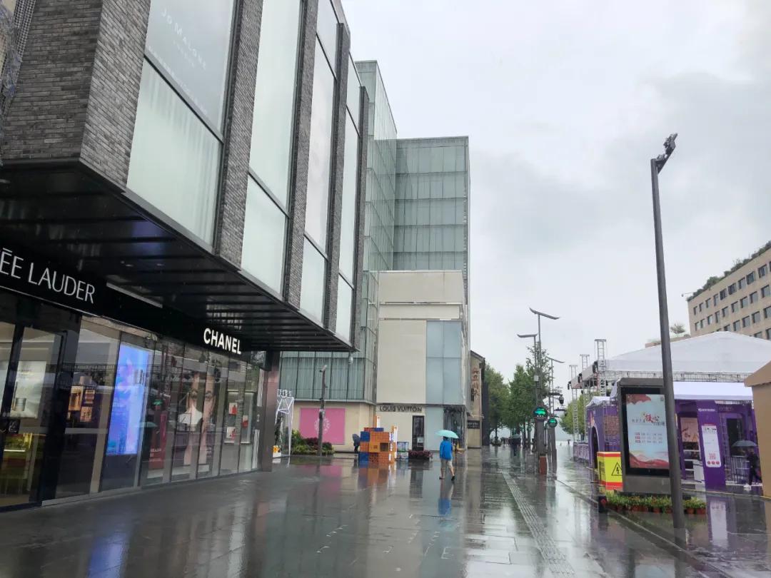 年销52亿，杭州第三！这个商场凭什么？