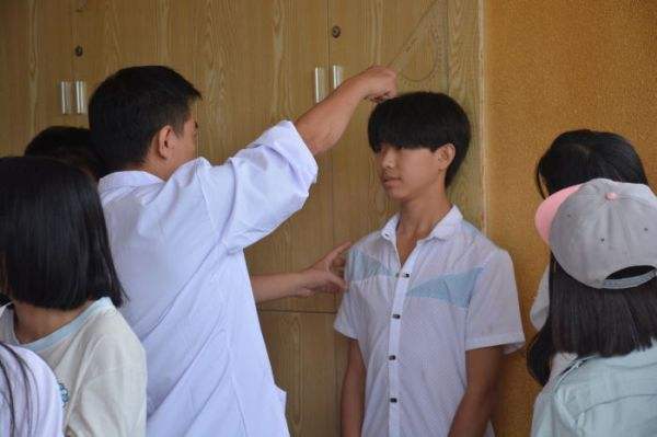 小朋友如何长高又是大长腿,儿童练长腿长高的技巧