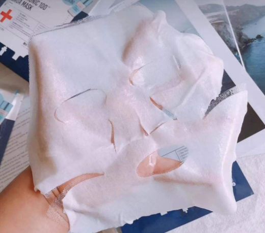 面膜里的塑料纸到底要不要揭下去,面膜外面的塑料纸要敷上去吗